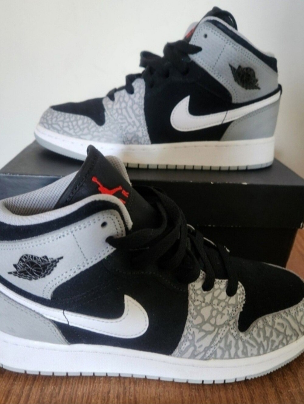Air Jordan 1 Mid Elephant Print sz 5y